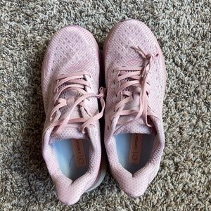 Pink Hoka Clifton 9 New